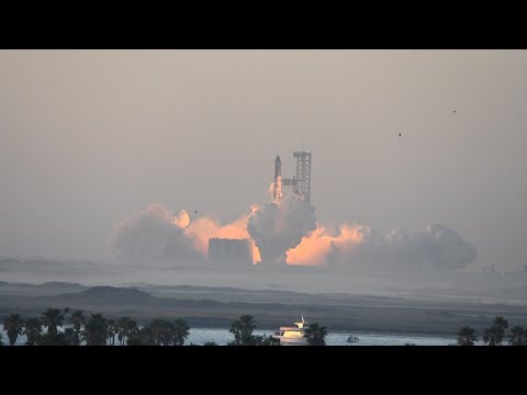 Starship launch (phone video wide view) captures crowd excitement &amp; sounds of liftoff