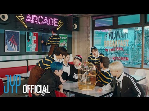 Stray Kids &amp;quot;MANIAC&amp;quot; M/V