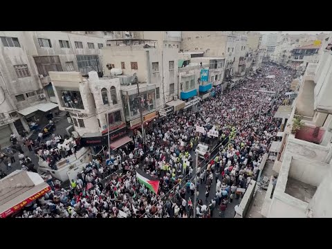 Jordanians protest to annul peace treaty with Israel, support Hamas