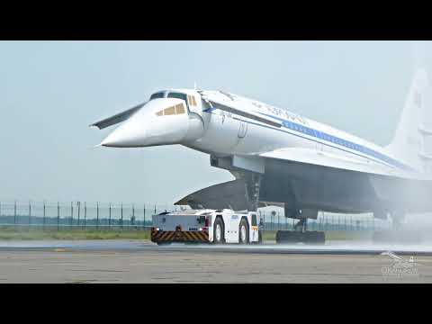 Supersonic Tu-144 and Tu-134. Incredible meeting of two aviation legends.