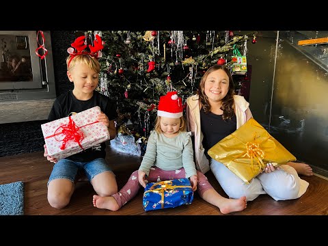 What will Alma, Harry &amp; Laura get for Christmas? Merry days with The Swedish Family VLOG