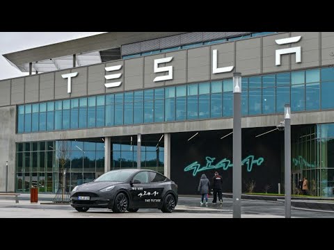 Nach Angriffen im Roten Meer: Tesla stellt Produktion in Brandenburg vorerst ein
