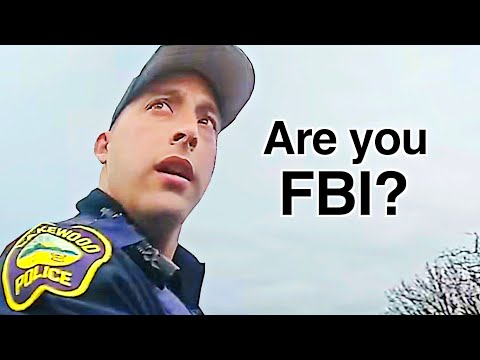 A Cop Realizes They&rsquo;ve Arrested an FBI Agent