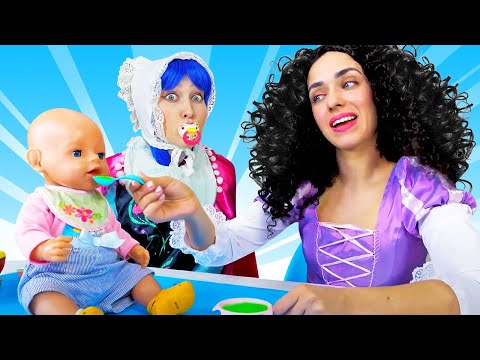 Baby born doll &amp; princesses pretend to play baby. Feeding baby doll &amp; Princess stories for children.