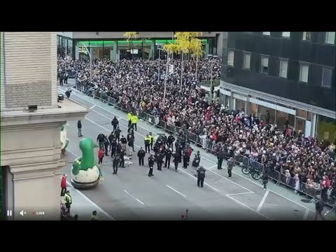 Protesters disrupt Thanksgiving Day Parade in NYC