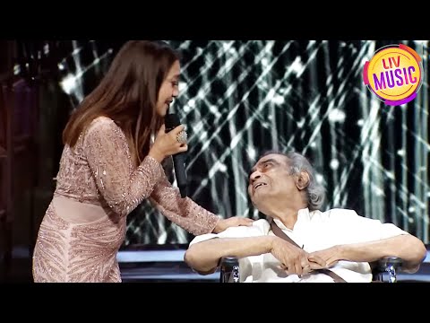 Neha ने Santosh Anand जी को Dedicate किया उन्ही का एक गीत | Indian Idol | 5 Star Performance