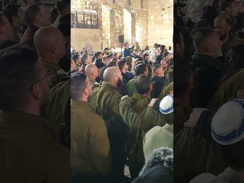 IDF reserve soldiers came from Gaza to a prayer of gratitude