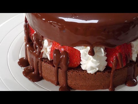 Easy and Perfect Chocolate Cake Recipe. so DELICIOUS (better than bakery!)