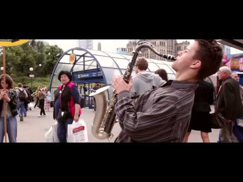 JAZZ IT Flash Mob in Warsaw/muppet show theme (live)