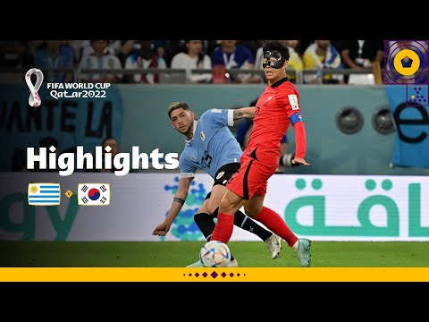 Su&aacute;rez &amp; Son Face-Off | Uruguay v Korea Republic highlights | FIFA World Cup Qatar 2022