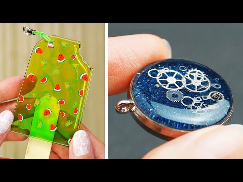 15 Epoxy Resin DIY Ideas JEWELRY IDEAS FOR TEENAGERS | FAIRY PENDANTS MADE OUT OF AN EPOXY RESIN