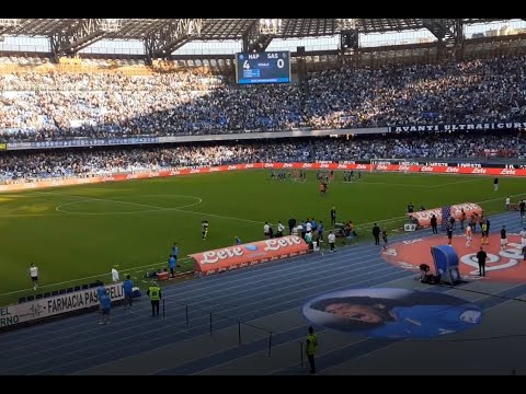 Stadio Maradona canta &quot;La Mano de Dios&quot;