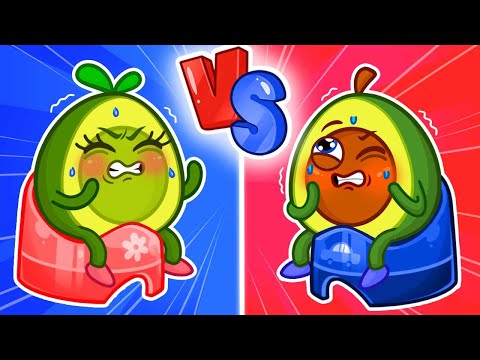 Hot VS Cold 🔵🔴 Which Potty Is The Best? Funny Cartoons