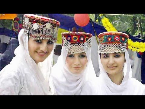 Gilgit Baltistan Hunza Cute Girls Dance Party || People of Hunza || Gilgit Hunza Local Dance Video