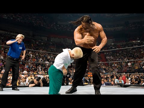 Great Khali takes on Hornswoggle in gigantic mismatch: Survivor Series 2007