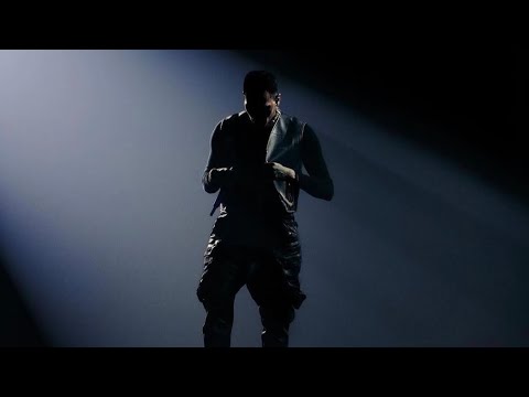 Chris Brown - No Air / Forever Live @ Dubai