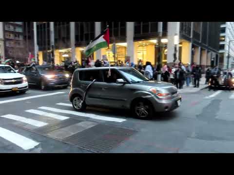 Jewish school bus participate in Huge car caravan for 