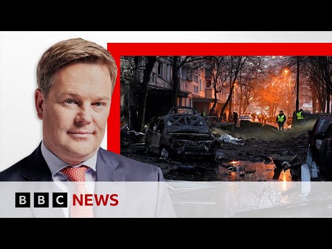 Ukraine war: Kyiv forced to cut military operations as foreign aid dries up | BBC News