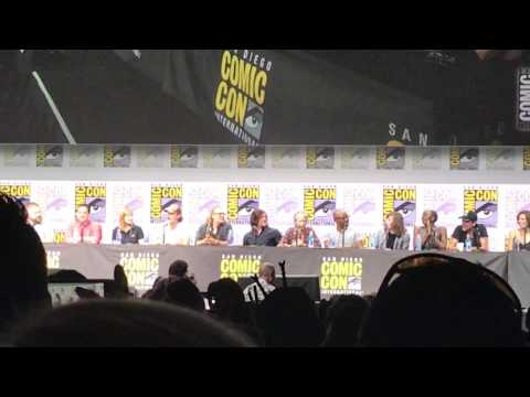 The Walking Dead Cast Talks About How Andrew Lincoln Says &quot;Carl&quot;