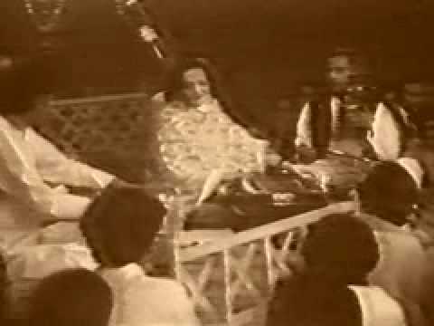 Begum Akhtar Very Old Ghazal