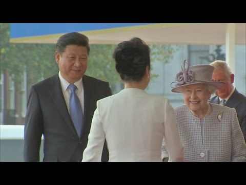 Queen welcomes China's President Xi Jinping to Britain