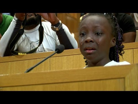 O emocionado discurso da menina de 9 anos que chamou a aten&ccedil;&atilde;o do mundo para a tens&atilde;o racial nos EUA