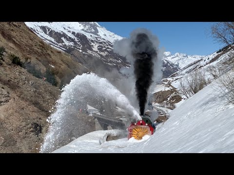 DFB Dampfschneeschleuder R12 im Fr&uuml;hlingsschnee 2021, Steam snow plough in the swiss mountains!