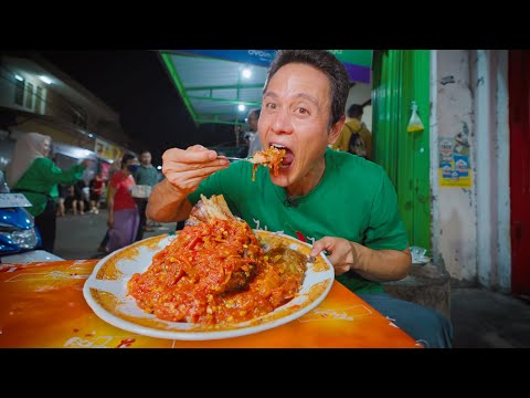 Indonesia SPICY FOOD Overdose!! 🌶 SAMBAL MOUNTAIN + Smashed Chili Chicken!