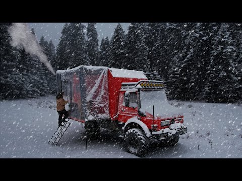 CARAVAN CAMPING WITH STOVE IN HEAVY SNOWFALL