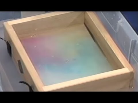 How To Make Paper: Adding Color in the Deckle