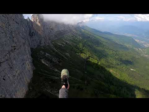 bike hike climb'n fly / Voie de la grotte - rocher du midi / combo v&eacute;lo, escalade, parapente