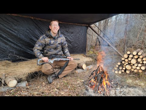 Bushcraft Camping with Coyotes &amp; Hunting My Dinner