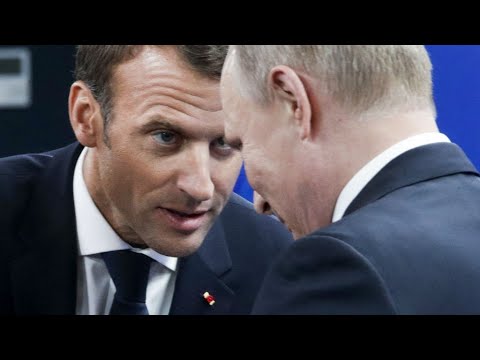 &Agrave; Saint-P&eacute;tersbourg, Emmanuel Macron et Vladimir Poutine insistent sur ce qui les rapproche