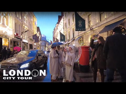 🇬🇧Walking in The Rain in London City, England | 4K Central London Night Walk