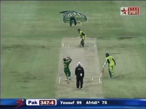 Pakistan Destroyed South Africa at their home 2nd ODI 2006