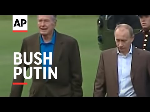 Russian Pres Vladimir Putin arrives at Bush home in Maine