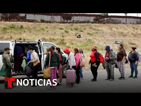 Baja la cifra de migrantes retornados a M&eacute;xico en la frontera | Noticias Telemundo