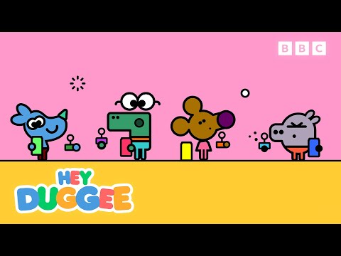 The Squirrels First Day Badges | Hey Duggee