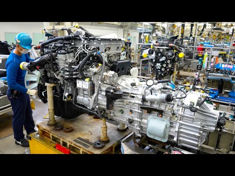 The process of making a Japanese truck. A Japanese truck factory that supports global logistics.