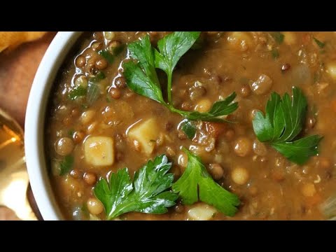 Teaching lentil stew with potatoes.  آموزش خورش عدس با سیب زمینی