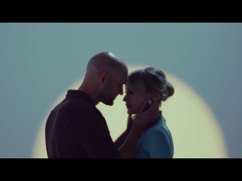 MARKO &amp;Scaron;KUGOR &amp;amp; DANIJELA MARTINOVIĆ - ONO NE&amp;Scaron;TO (Official Video)