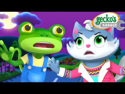 Kat Scares Gecko! | Gecko's Garage | Truck Cartoons for Kids