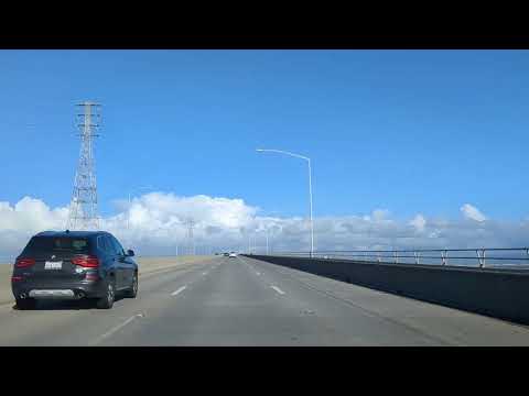 Driving over the Dumbarton Bridge near Fremont, CA (timelapse!)