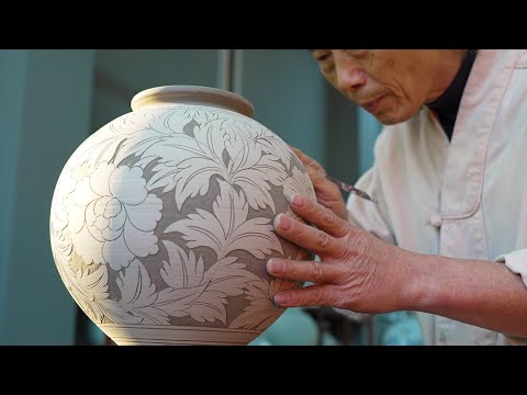 Plant Light ! The Process of Making Korean Traditional Pottery. Master of Korean Pottery.