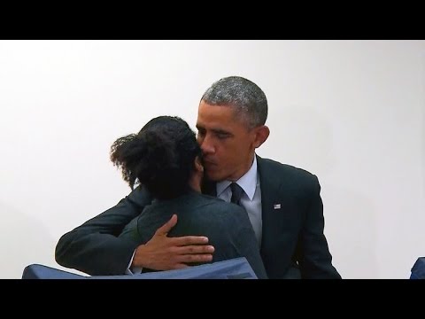Man warns President Obama: &quot;Don't touch my girlfriend&quot;