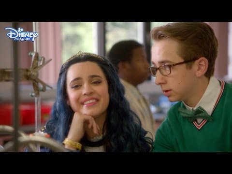 Disney Descendants - Evie Knows Best - Official Disney Channel UK HD