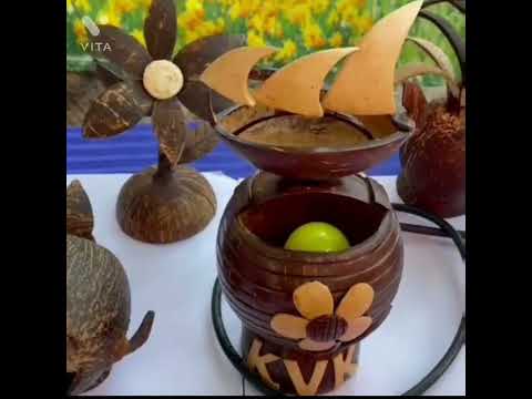 Women make coconut shell craft in Lakshadweep | 