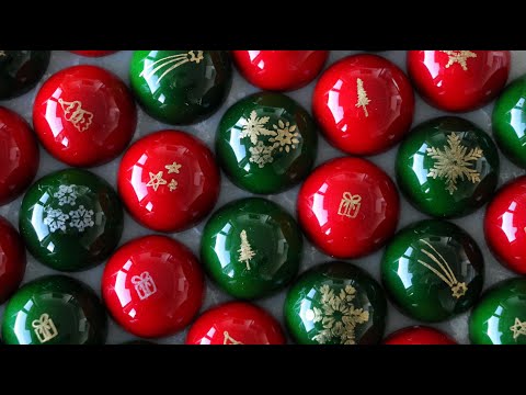 Holiday Chocolate Bonbon Design | Edible Gold and Silver Stamp Technique