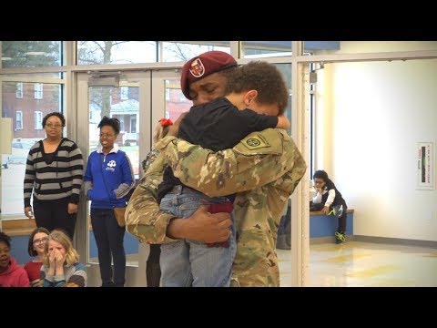 Military homecoming, soldier surprises his kid at school | EMOTIONAL