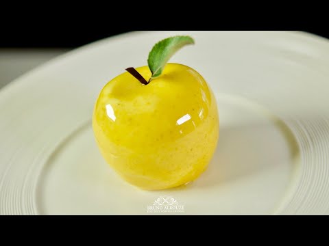 Apple Shaped Dessert &ndash; Bruno Albouze